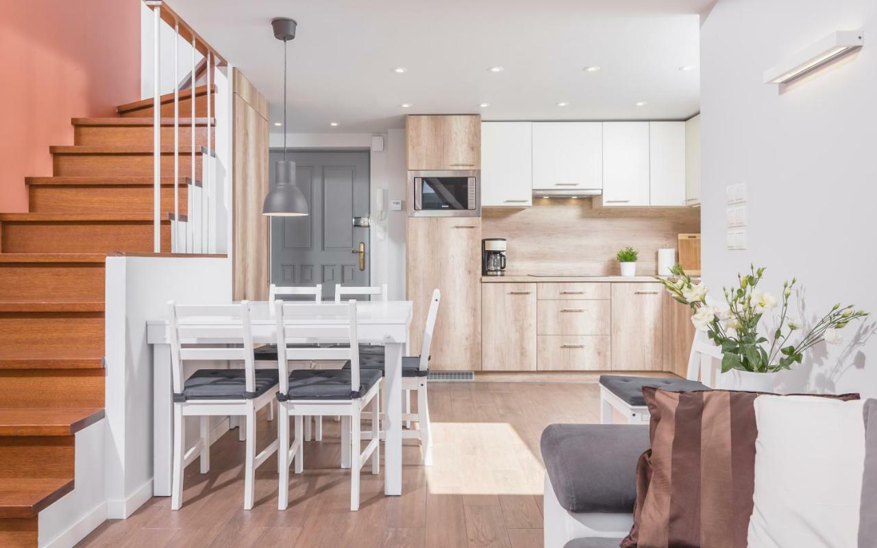 Cheerful Air Conditioned Apartment With Mezzanine And Parking - Old Town Krakow Luaran gambar