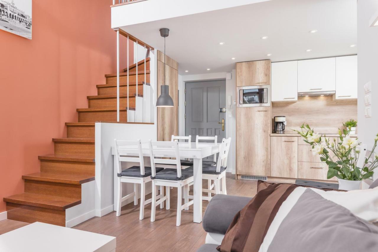 Cheerful Air Conditioned Apartment With Mezzanine And Parking - Old Town Krakow Luaran gambar