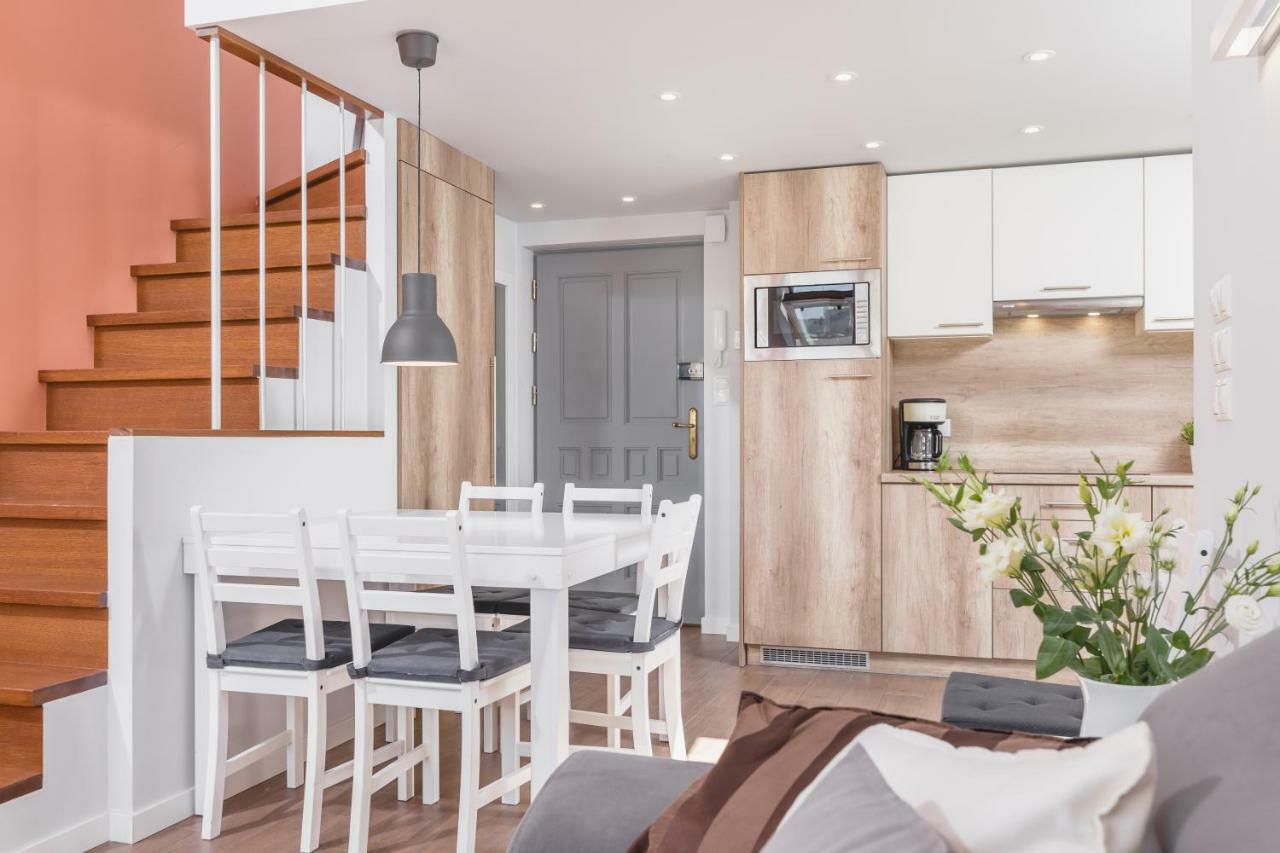 Cheerful Air Conditioned Apartment With Mezzanine And Parking - Old Town Krakow Luaran gambar