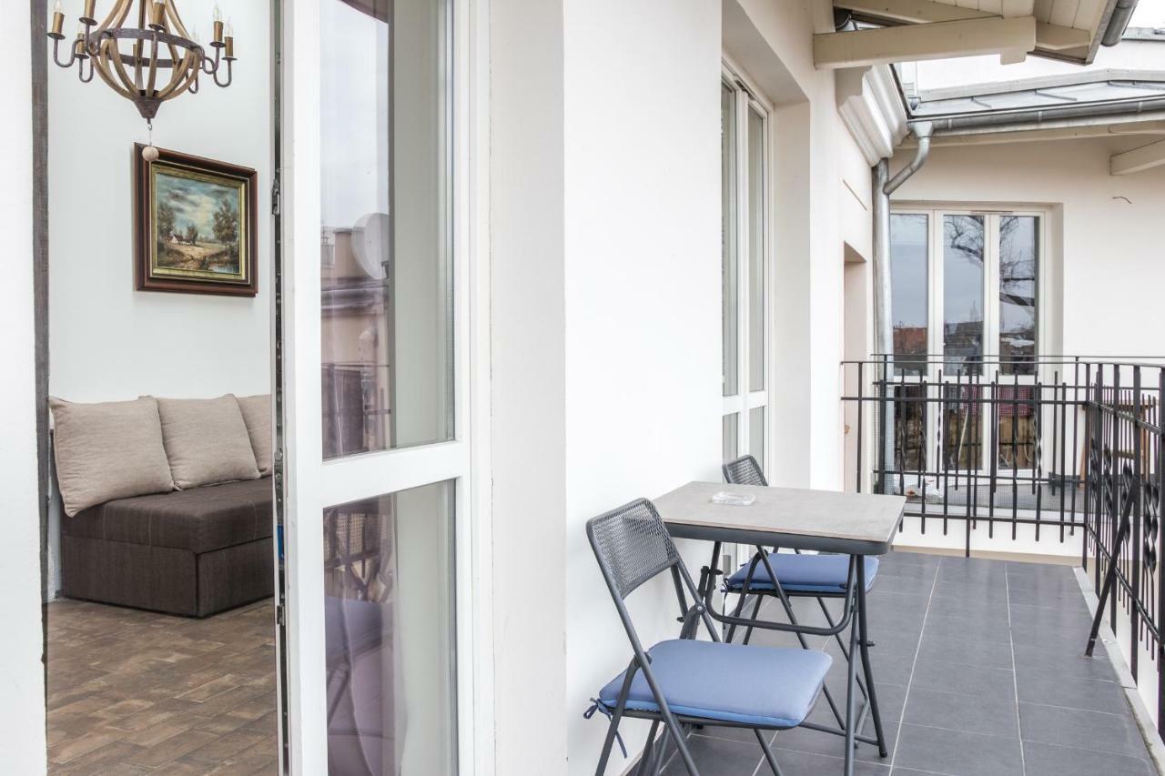 Cheerful Air Conditioned Apartment With Mezzanine And Parking - Old Town Krakow Luaran gambar