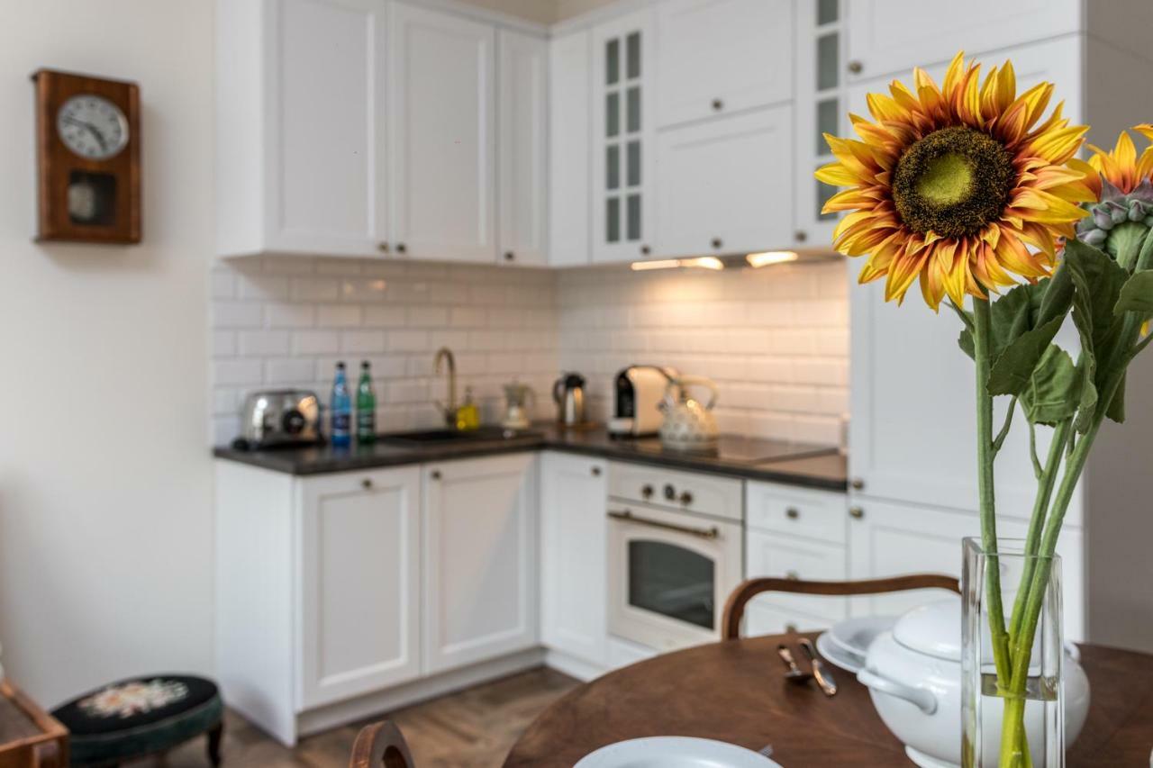 Cheerful Air Conditioned Apartment With Mezzanine And Parking - Old Town Krakow Luaran gambar