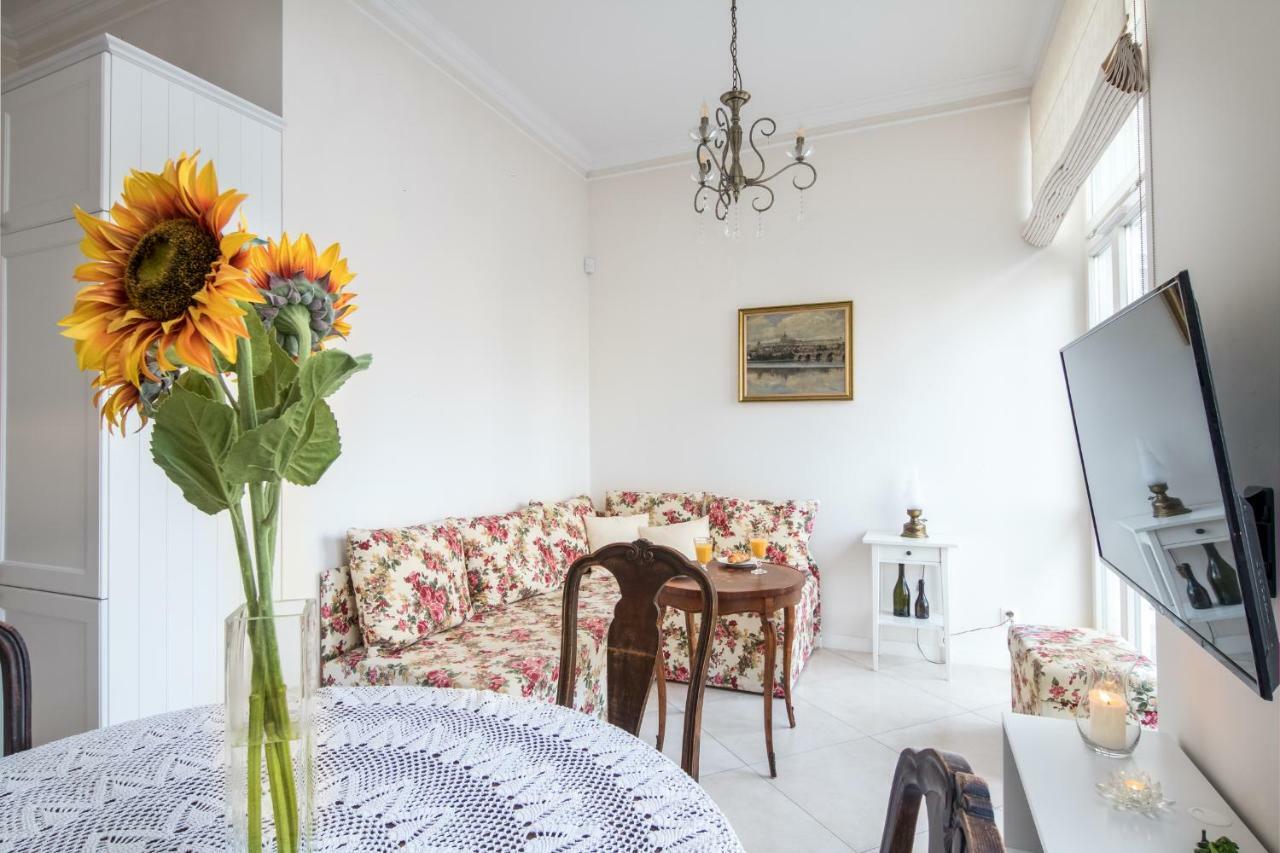 Cheerful Air Conditioned Apartment With Mezzanine And Parking - Old Town Krakow Luaran gambar