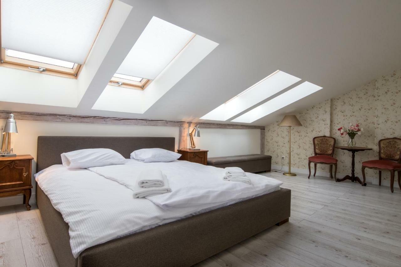 Cheerful Air Conditioned Apartment With Mezzanine And Parking - Old Town Krakow Luaran gambar