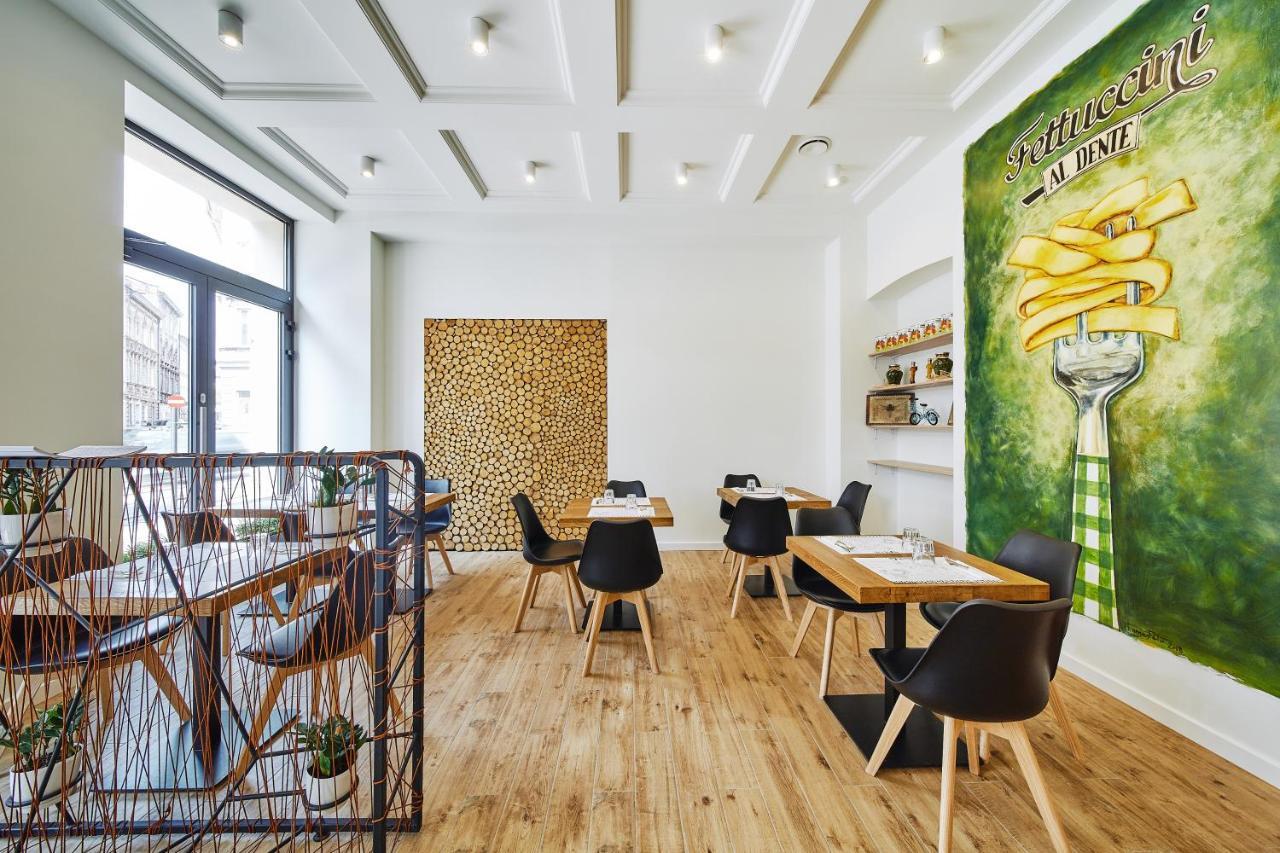 Cheerful Air Conditioned Apartment With Mezzanine And Parking - Old Town Krakow Luaran gambar