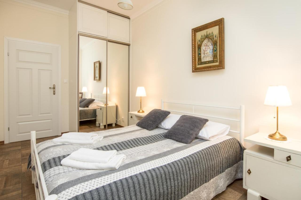 Cheerful Air Conditioned Apartment With Mezzanine And Parking - Old Town Krakow Luaran gambar