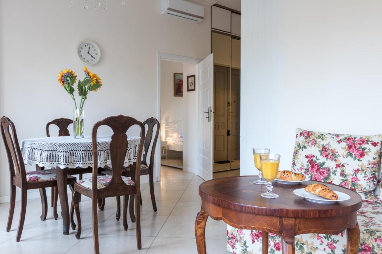 Cheerful Air Conditioned Apartment With Mezzanine And Parking - Old Town Krakow Luaran gambar